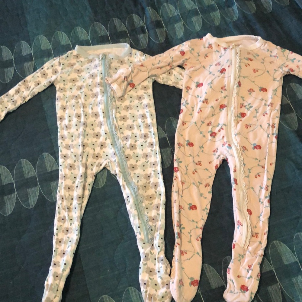 GUC Kickee Pants Ruffle Zippies